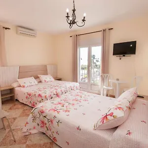 hostal-sonrisa-del-mar.es-andalucia.com/